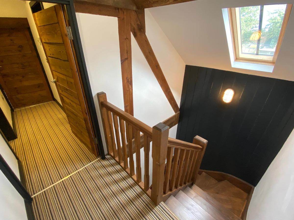 Betsey Trotwood. Historic Stylish 2-Bed Cottage. Blundeston Buitenkant foto